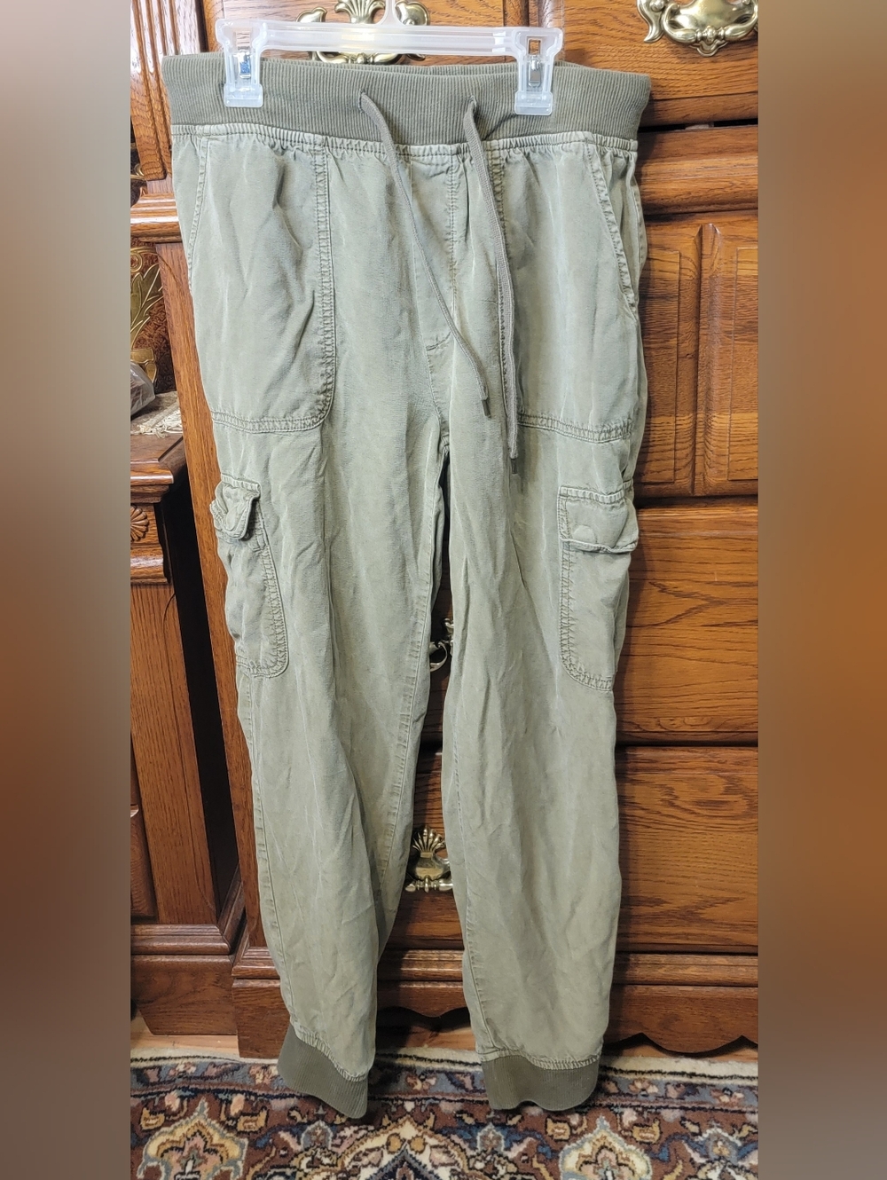 American Eagle Outfitters Olive Green Cargo Joggers Size Small